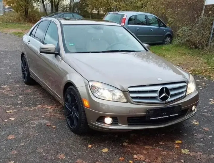 Mercedes-Benz C300