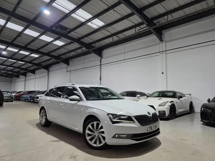 Skoda Superb 2016 photo 3