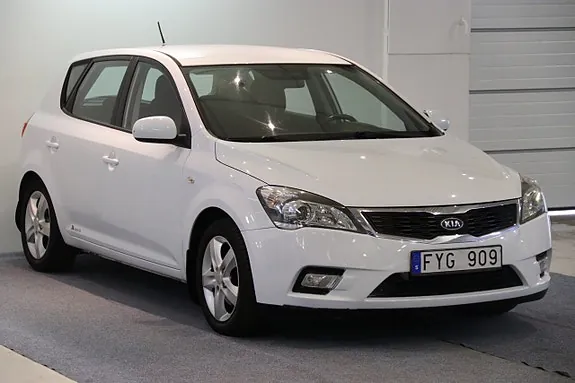 Kia Ceed 2011 photo 3