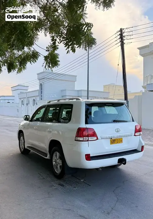 Toyota Land Cruiser 2011 photo 4