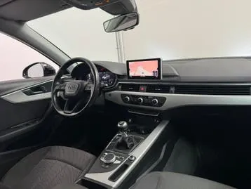 Audi A4 2016 photo 3