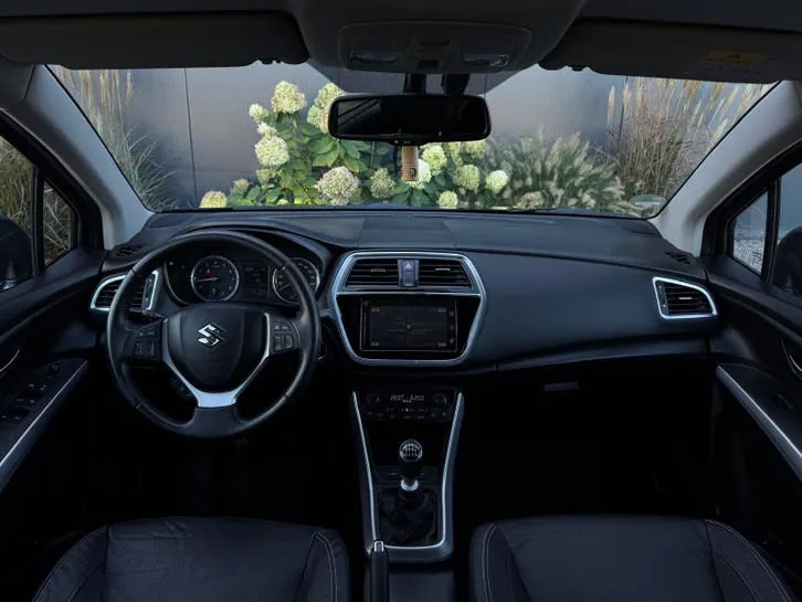 Suzuki S-Cross 2019 photo 2