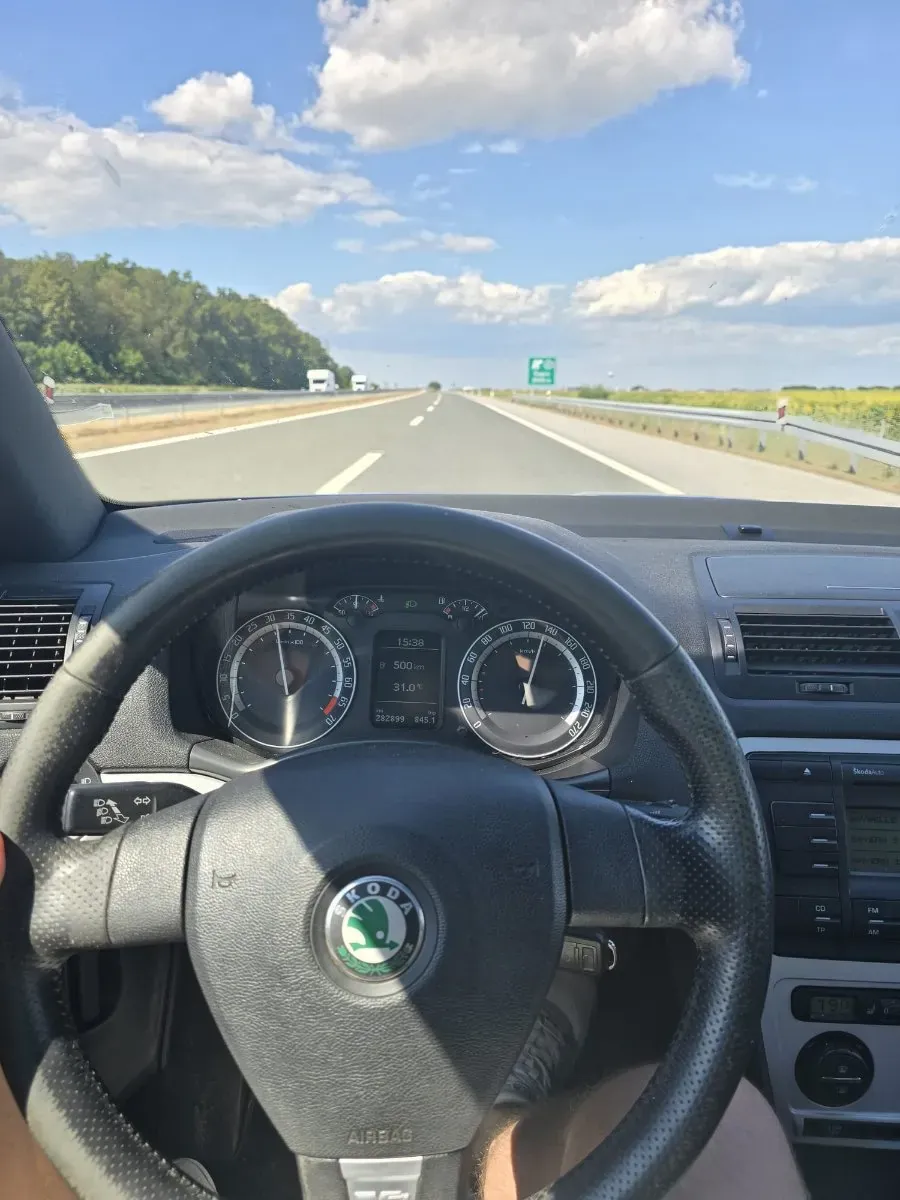 Skoda Octavia 2007 photo 3