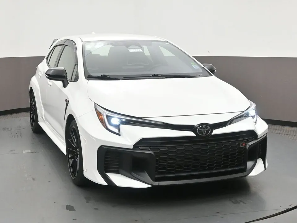 Toyota Corolla 2025 photo 2