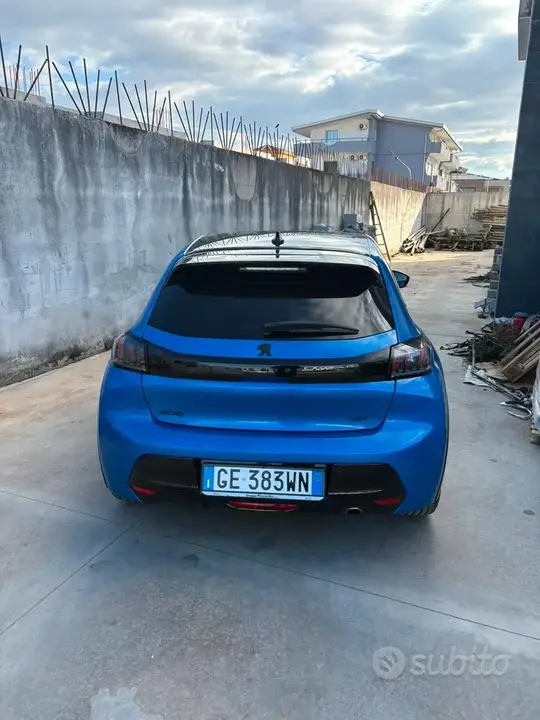 Peugeot 208 2021 photo 4