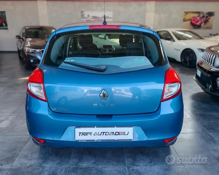 Renault Clio 2011 photo 5