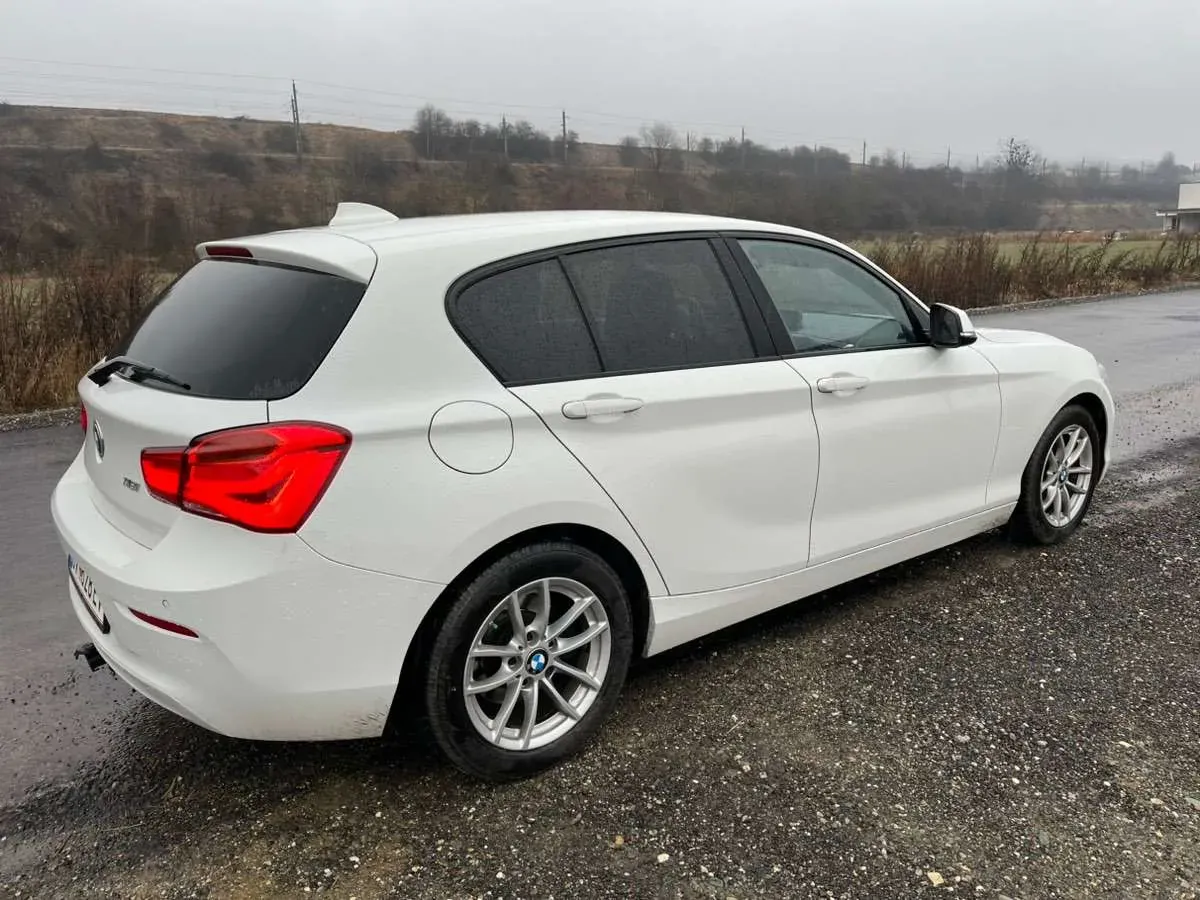 BMW 1 Series 2018 photo 2
