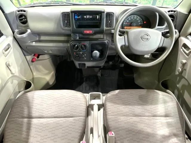 Nissan Nv100 2017 photo 2