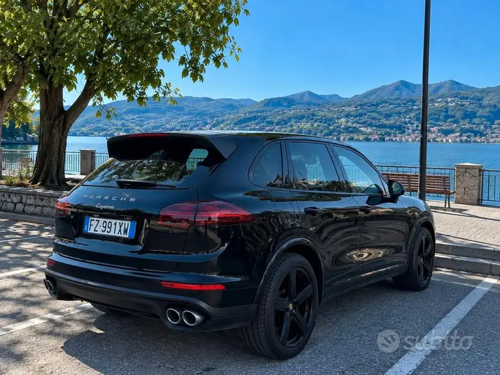 Porsche Cayenne 2016 photo 4