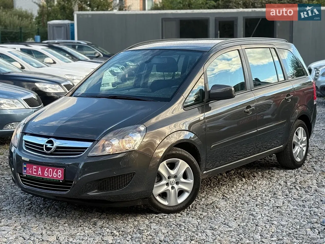 Opel Zafira 2014 photo 2