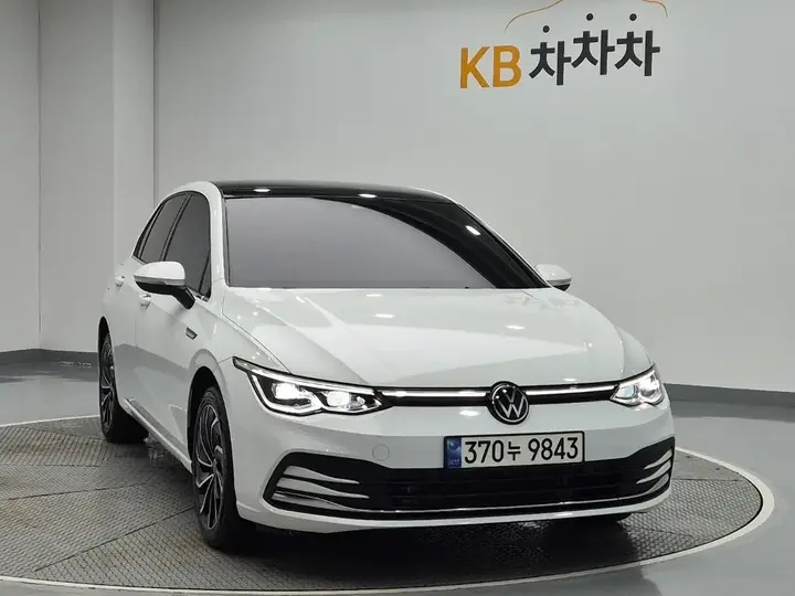 Volkswagen Golf 2023 photo 4