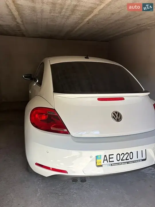 Volkswagen Beetle 2015 photo 2