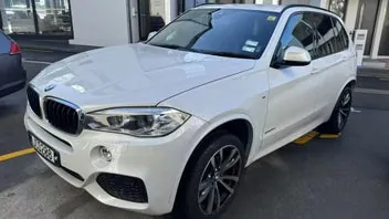 BMW X5 2015 photo 2