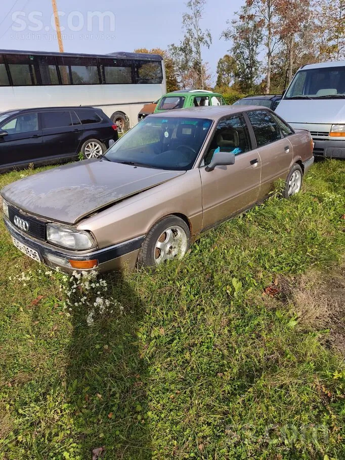 Audi 90 1987 photo 2