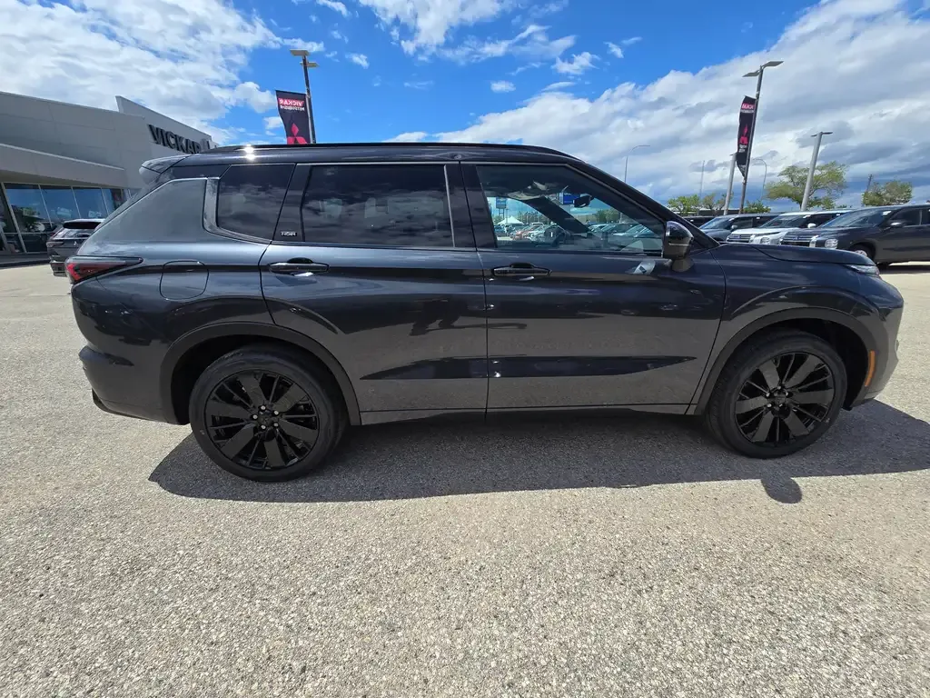 Mitsubishi Outlander 2026 photo 4
