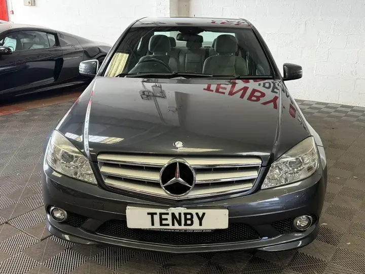 Mercedes-Benz C-Class 2009 photo 2