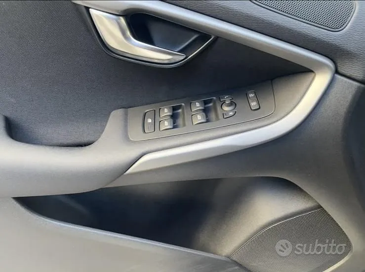Volvo V40 2016 photo 4