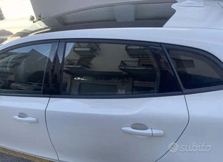 Volvo V40 2016 photo 2