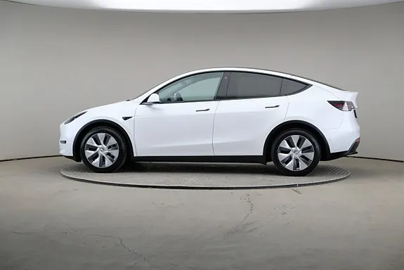 Tesla Model Y 2022 photo 4