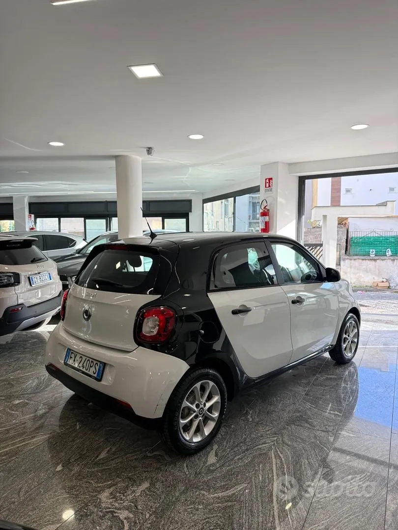 Smart Forfour 2019 photo 4