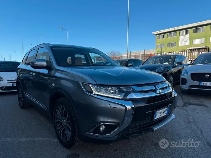 Mitsubishi Outlander 2016 photo 3