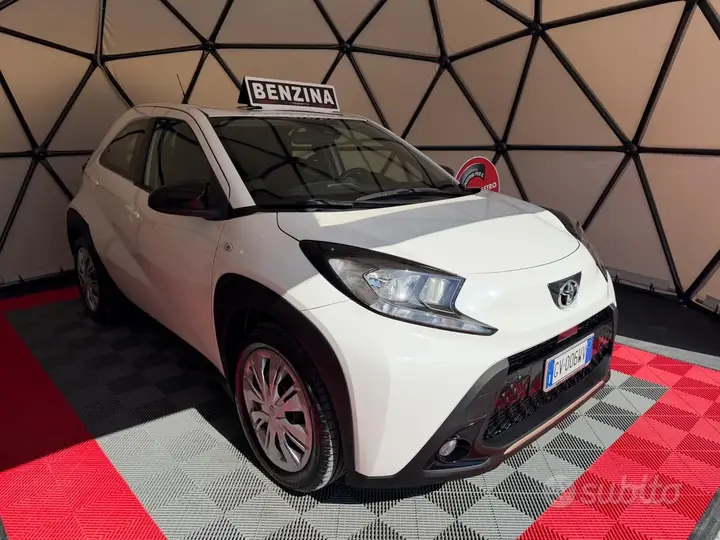 Toyota Aygo 2023 photo 2