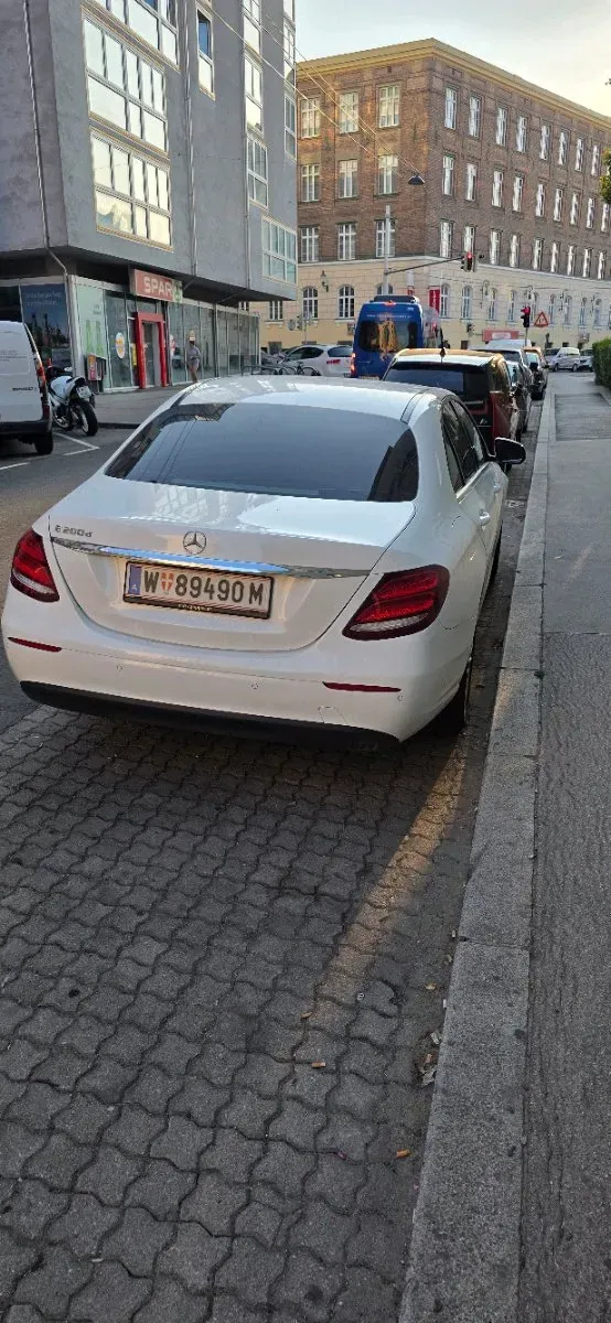 Mercedes-Benz E-Class 2018 photo 2