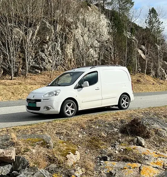 Peugeot Partner 2013 photo 2