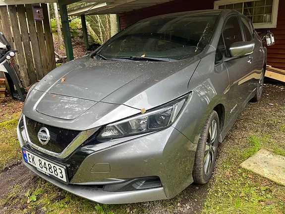 Nissan Leaf 2018 photo 2
