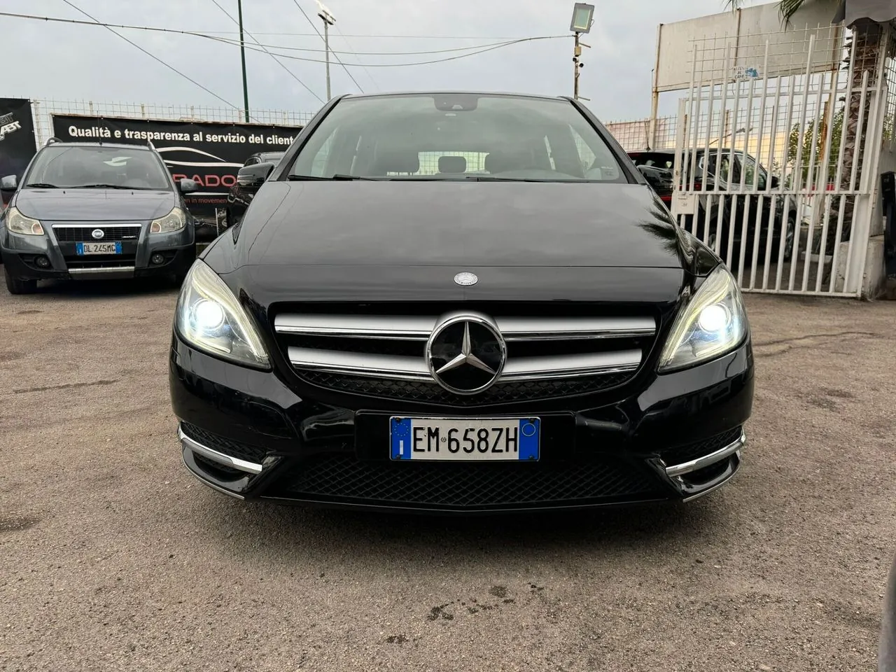 Mercedes-Benz B 180 2012 photo 3