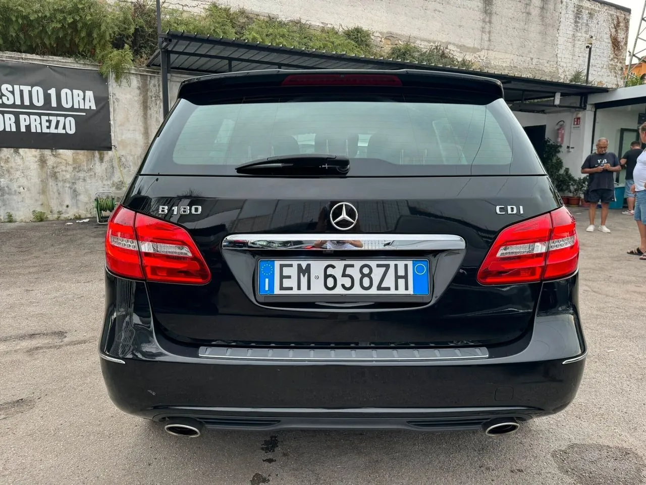 Mercedes-Benz B 180 2012 photo 4