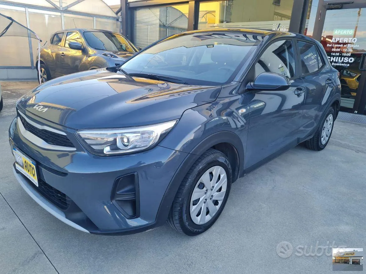 Kia Stonic 2022 photo 2