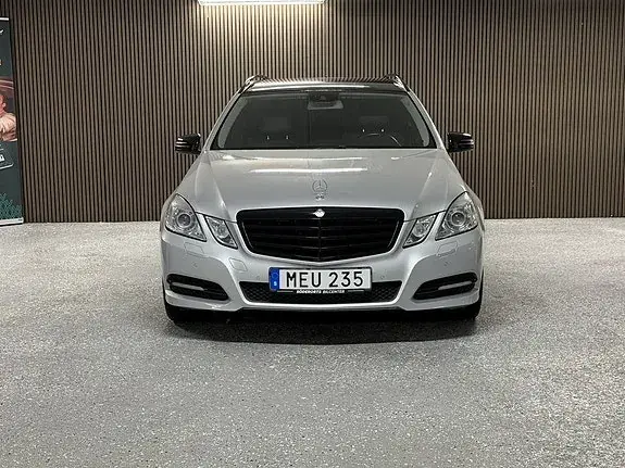 Mercedes-Benz E 220 2012 photo 2
