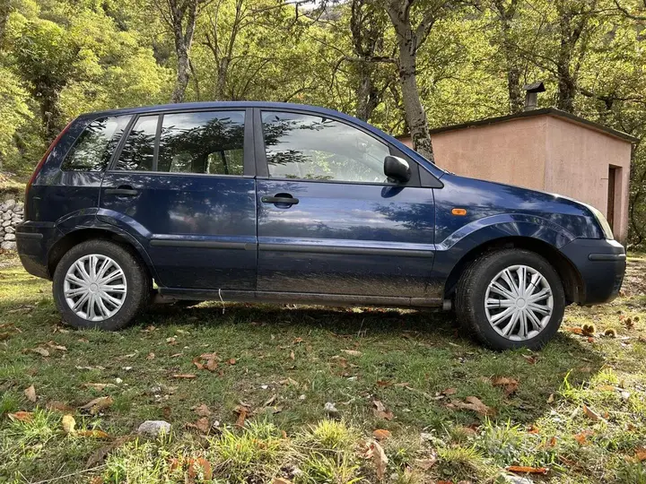 Ford Fusion 2005 photo 3