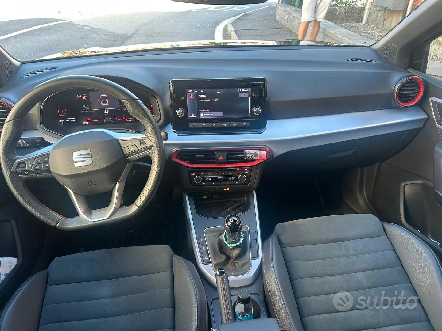 Seat Arona 2023 photo 4