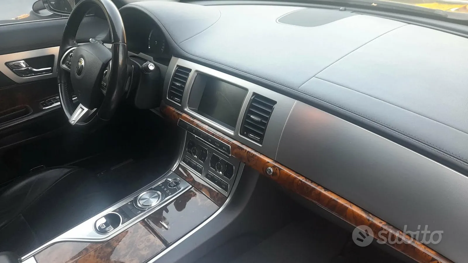 Jaguar Xf 2014 photo 4