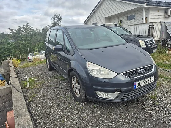 Ford Galaxy 2007 photo 4
