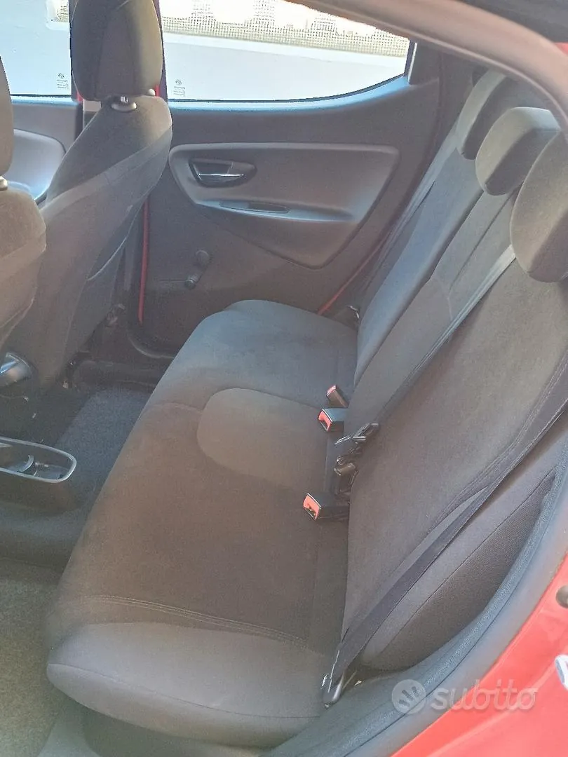 Lancia Ypsilon 2011 photo 5