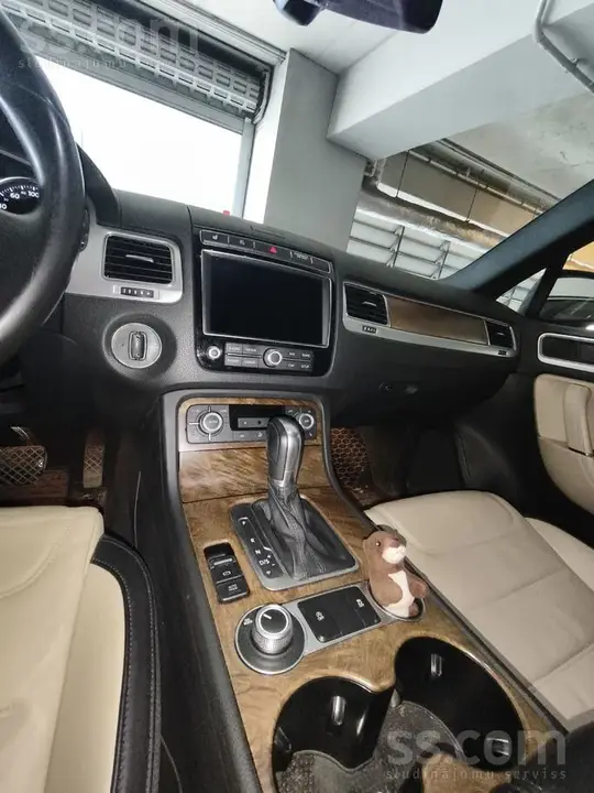 Volkswagen Touareg 2015 photo 3