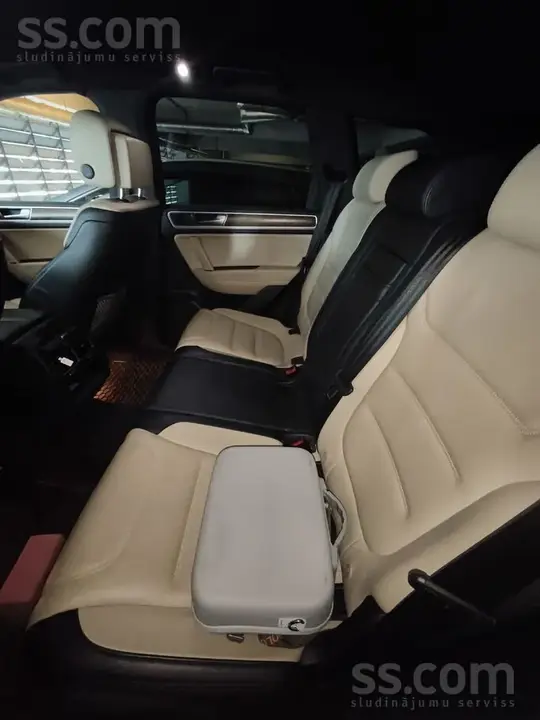 Volkswagen Touareg 2015 photo 4