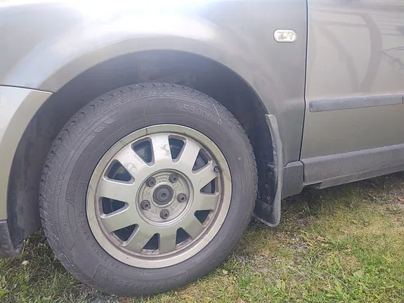 Volkswagen Passat 2003 photo 3
