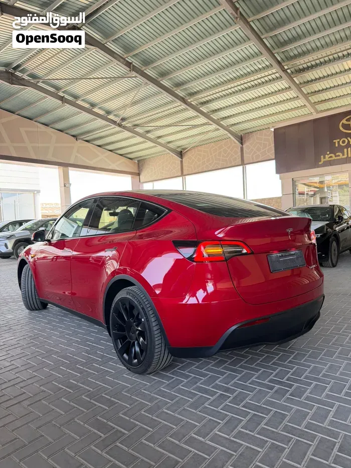 Tesla Model Y 2023 photo 3