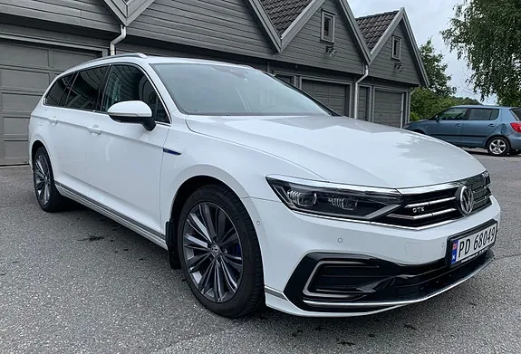 Volkswagen Passat 2020 photo 3