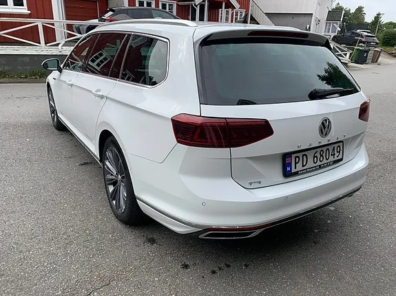Volkswagen Passat 2020 photo 5