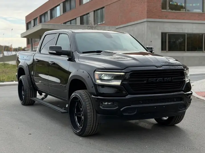 Dodge Ram 1500 2019 photo 2