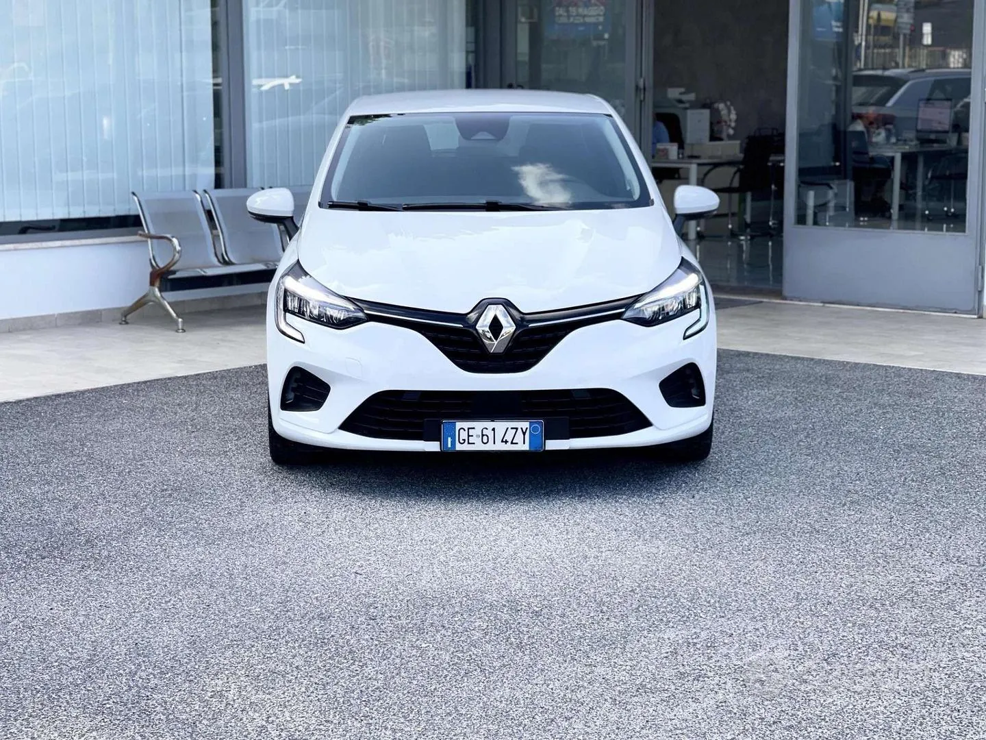Renault Clio 2021 photo 2