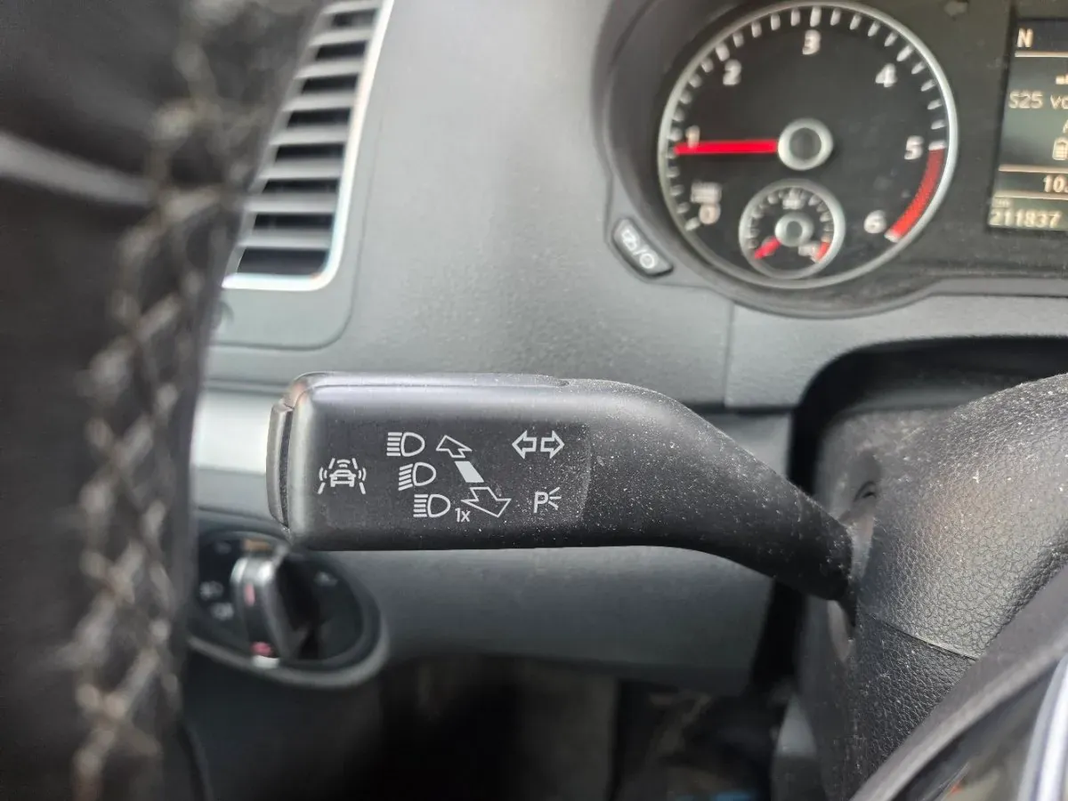 Volkswagen Sharan 2015 photo 2
