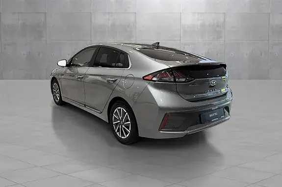 Hyundai Ioniq 2022 photo 3