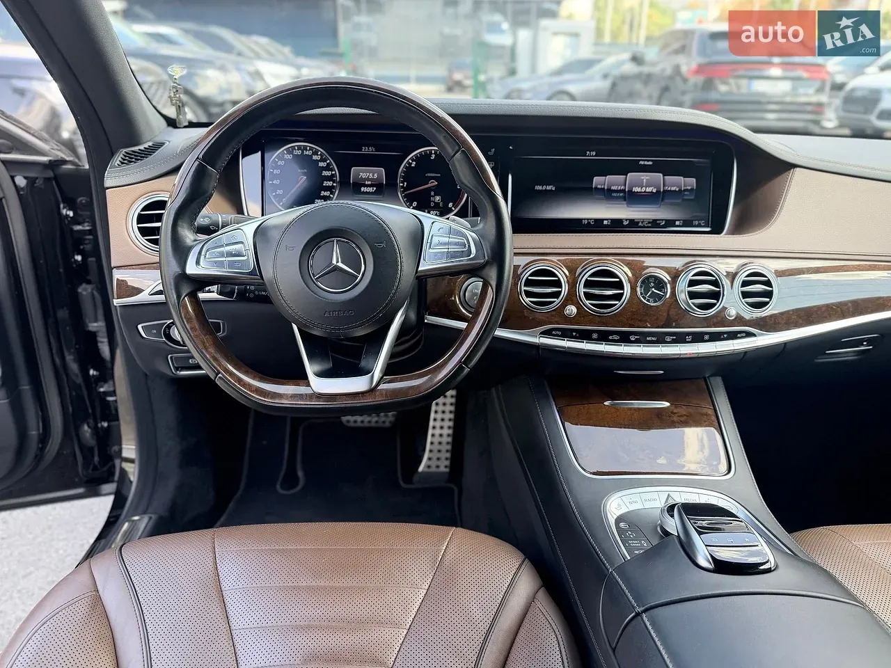 Mercedes-Benz S-Class 2016 photo 4
