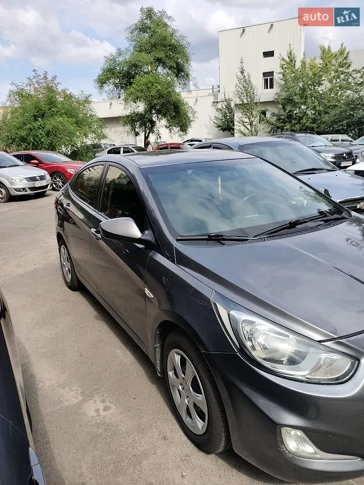 Hyundai Accent